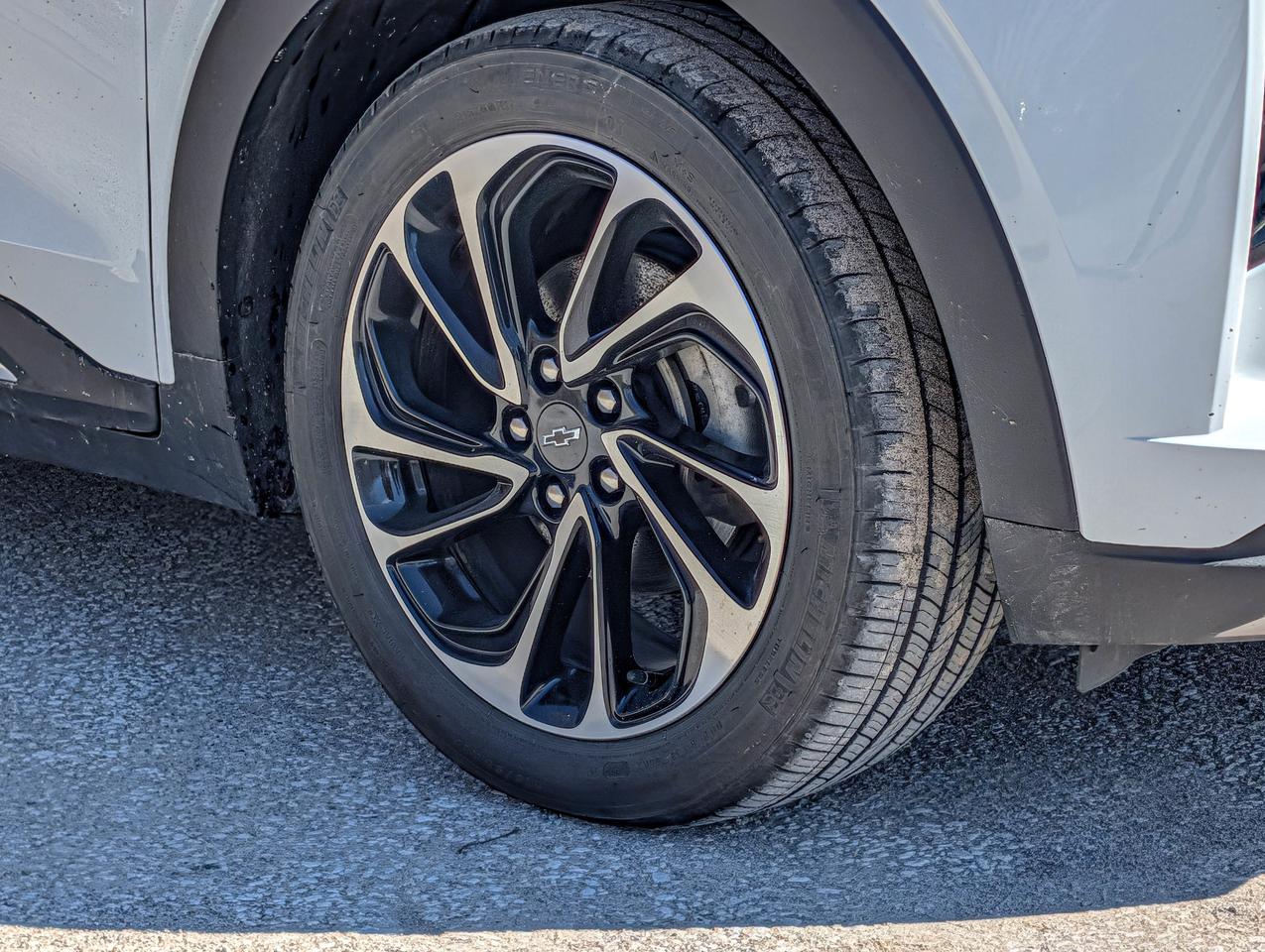 2023 Chevrolet Bolt EUV Premier Photo