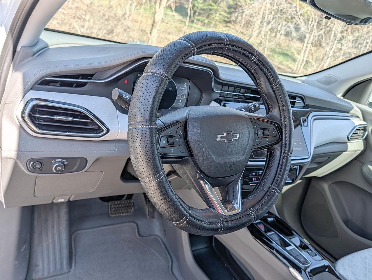 2023 Chevrolet Bolt EUV Premier Photo