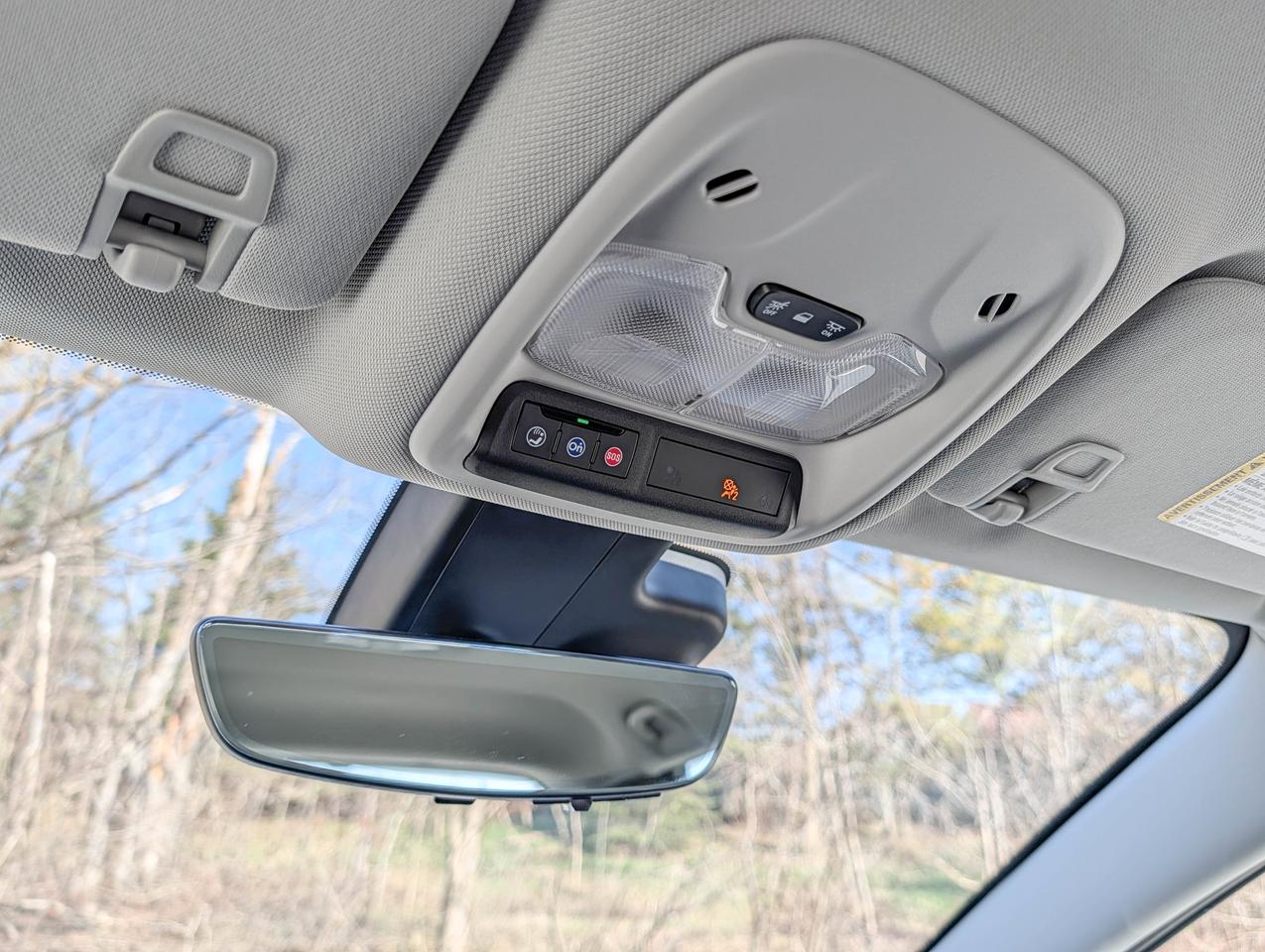 2023 Chevrolet Bolt EUV Premier Photo