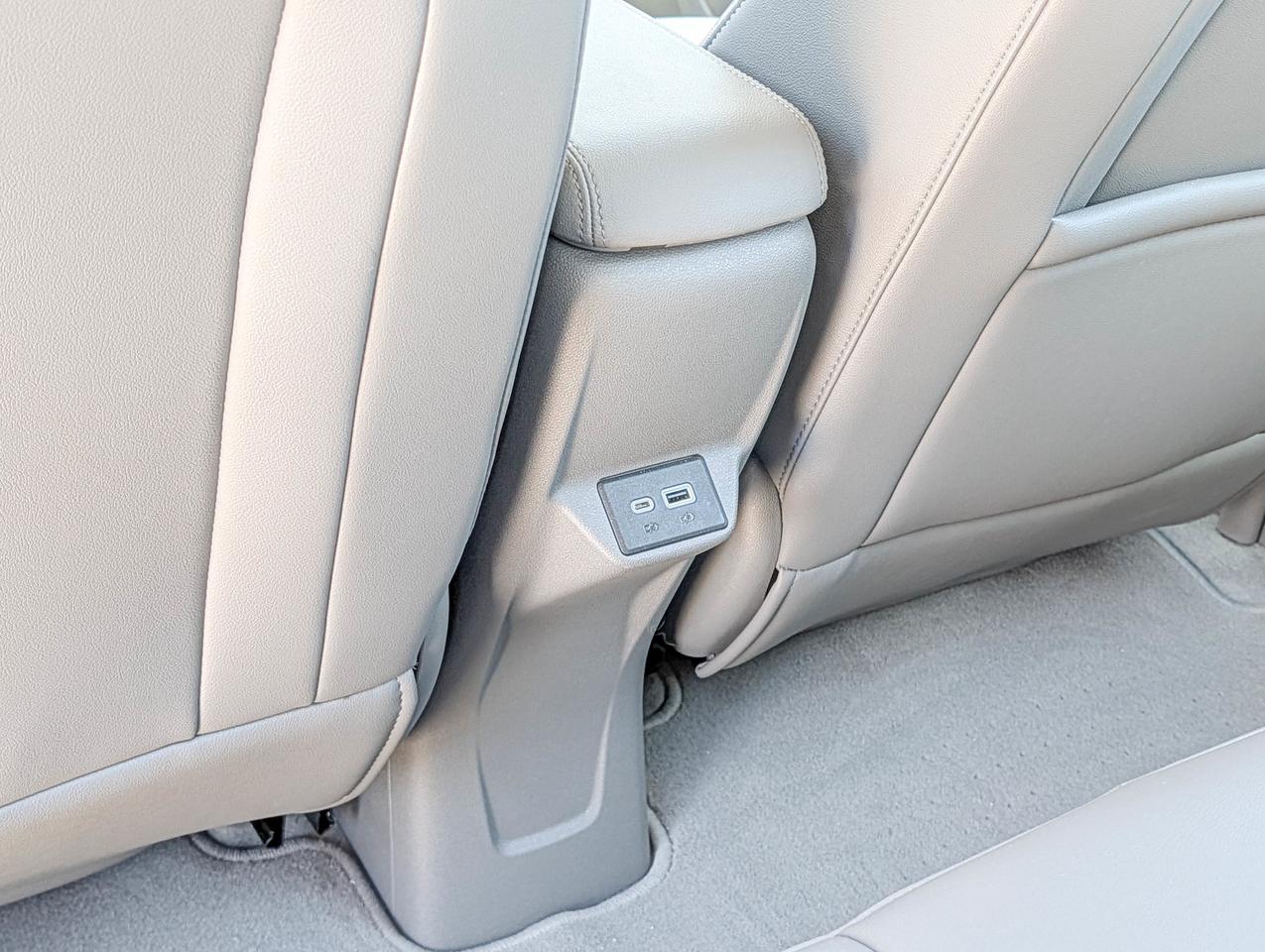 2023 Chevrolet Bolt EUV Premier Photo