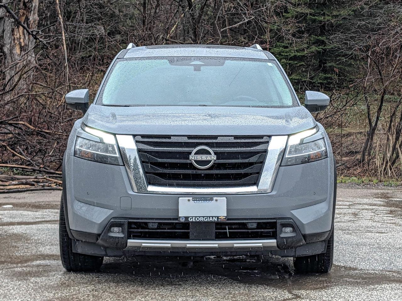 2024 Nissan Pathfinder SL Photo