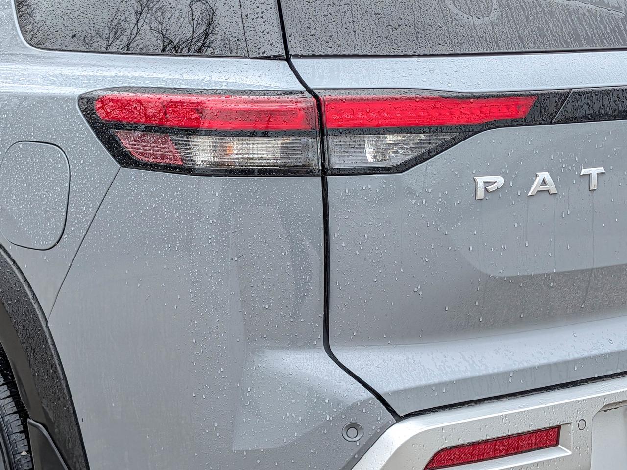 2024 Nissan Pathfinder SL Photo