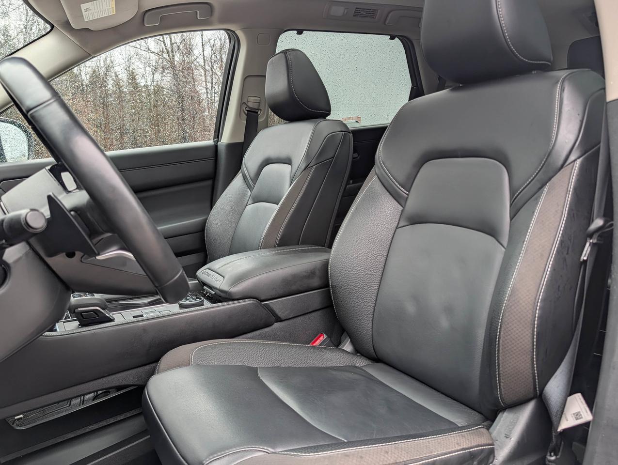 2024 Nissan Pathfinder SL Photo