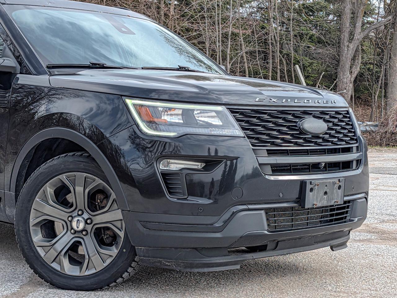 2018 Ford Explorer SPORT Photo2