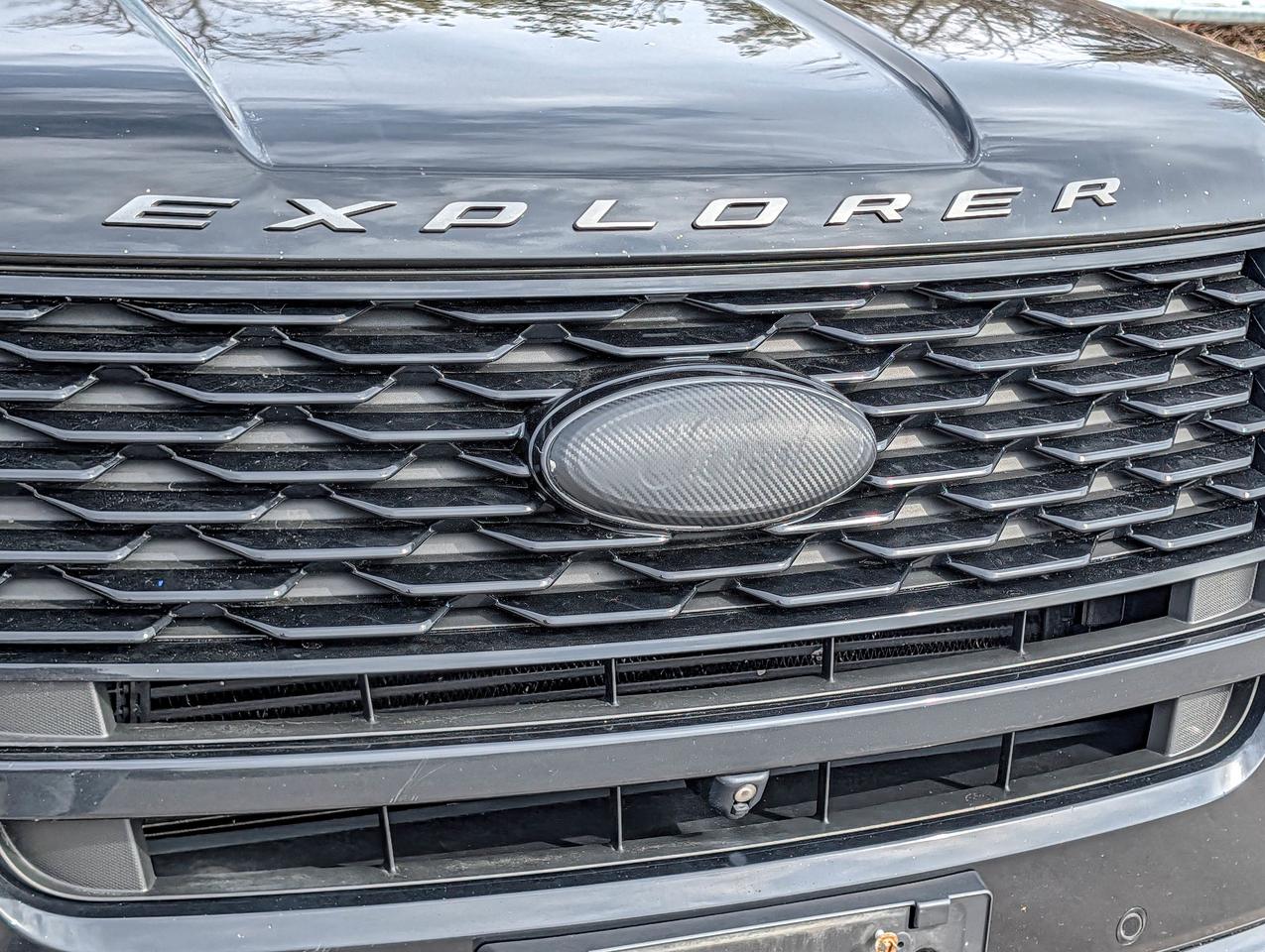 2018 Ford Explorer SPORT Photo3