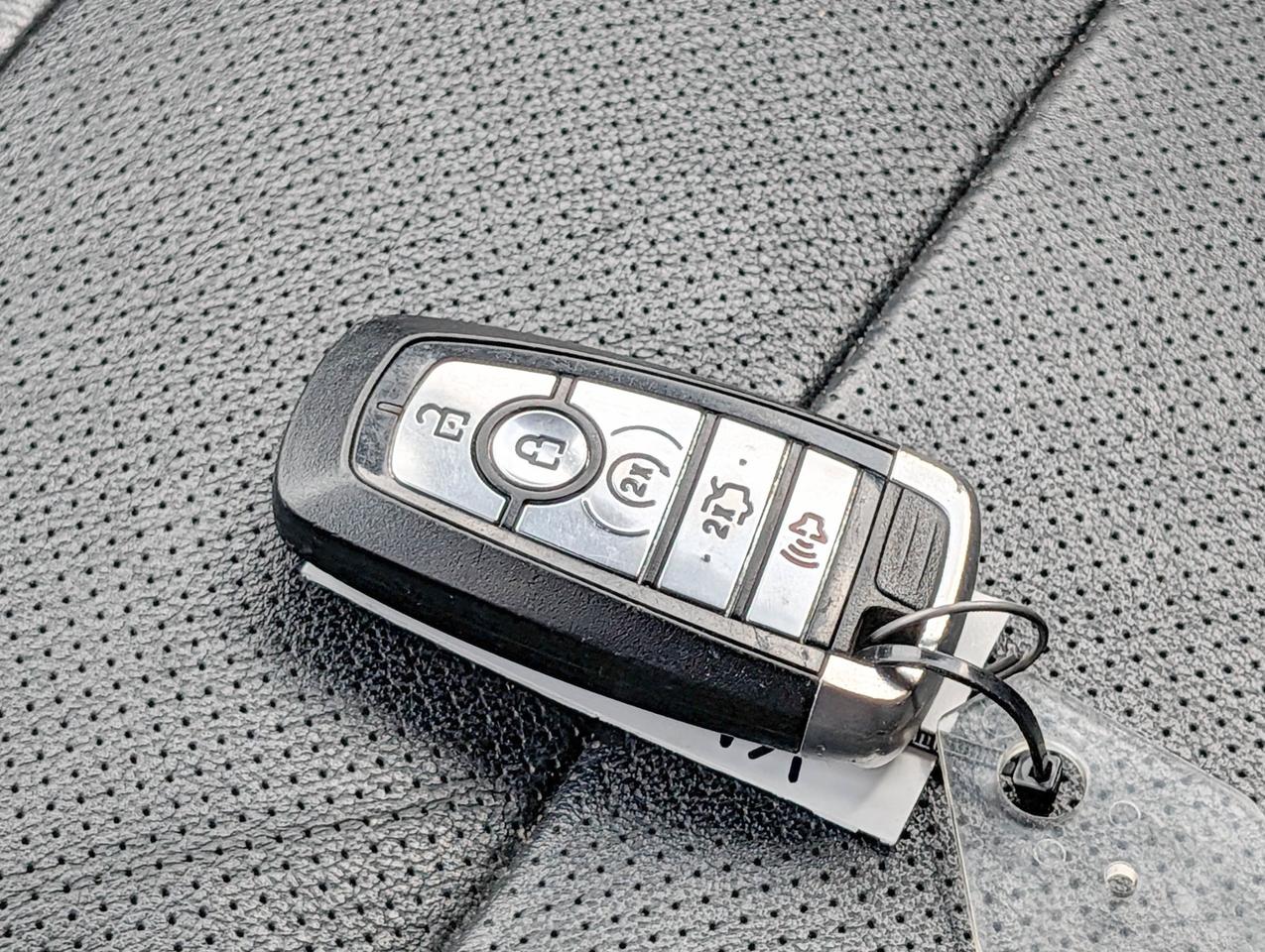 2018 Ford Explorer SPORT Photo