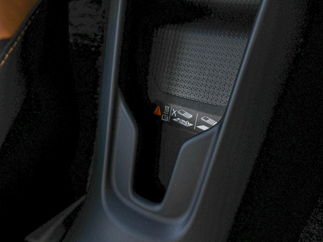 2022 Chevrolet Corvette 2LT Photo