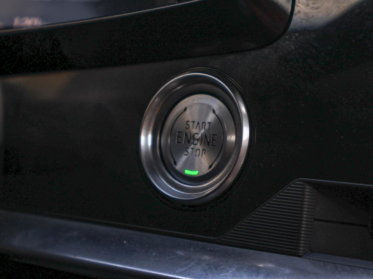 2022 Chevrolet Corvette 2LT Photo