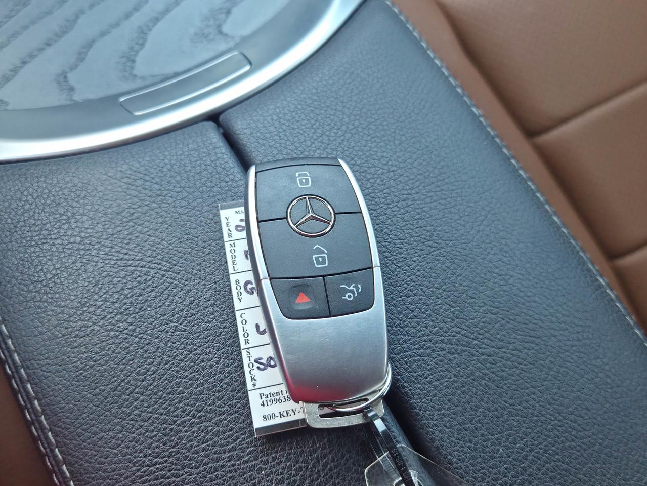 2020 Mercedes-Benz GLC 300 Photo