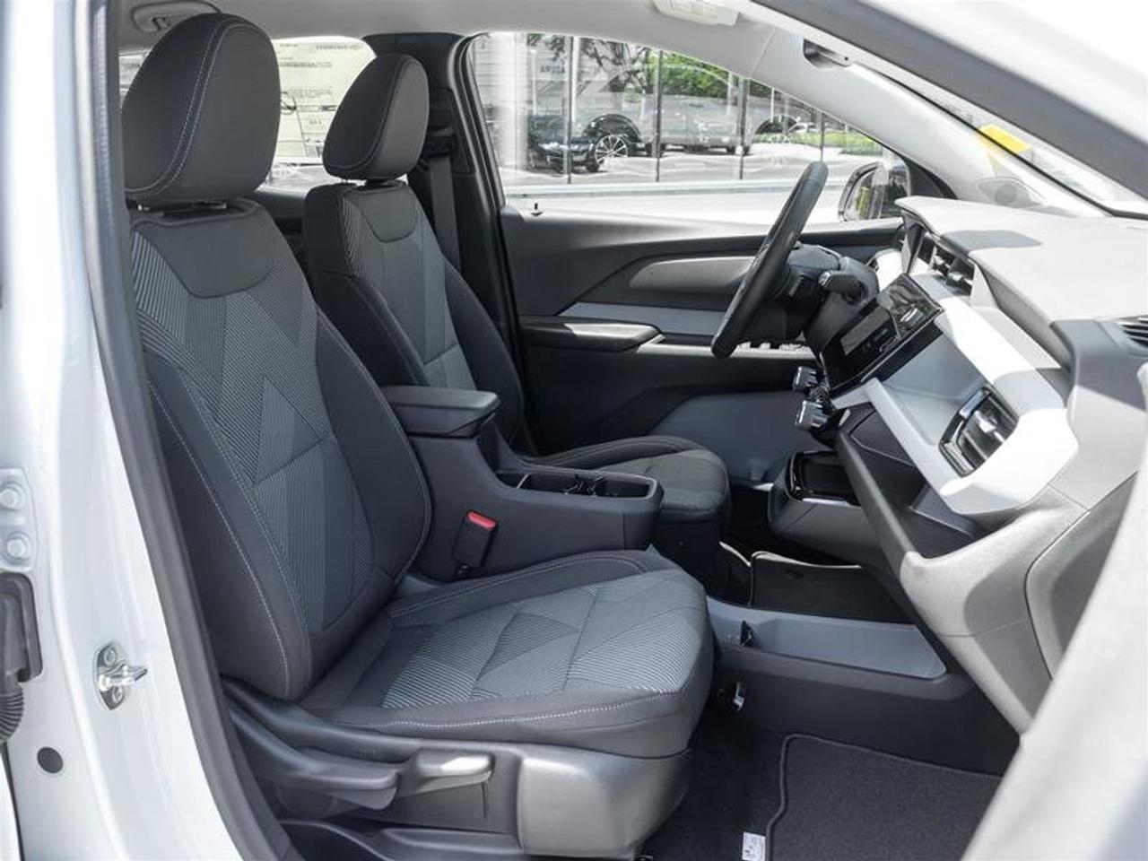 2027 Chevrolet Bolt LT Photo