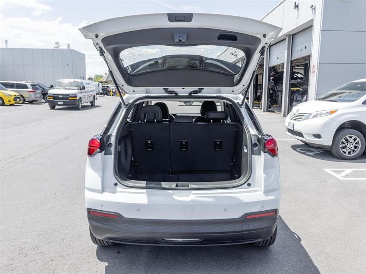 2027 Chevrolet Bolt LT Photo