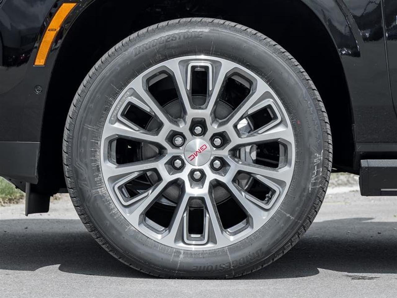 2026 GMC Yukon Denali Photo