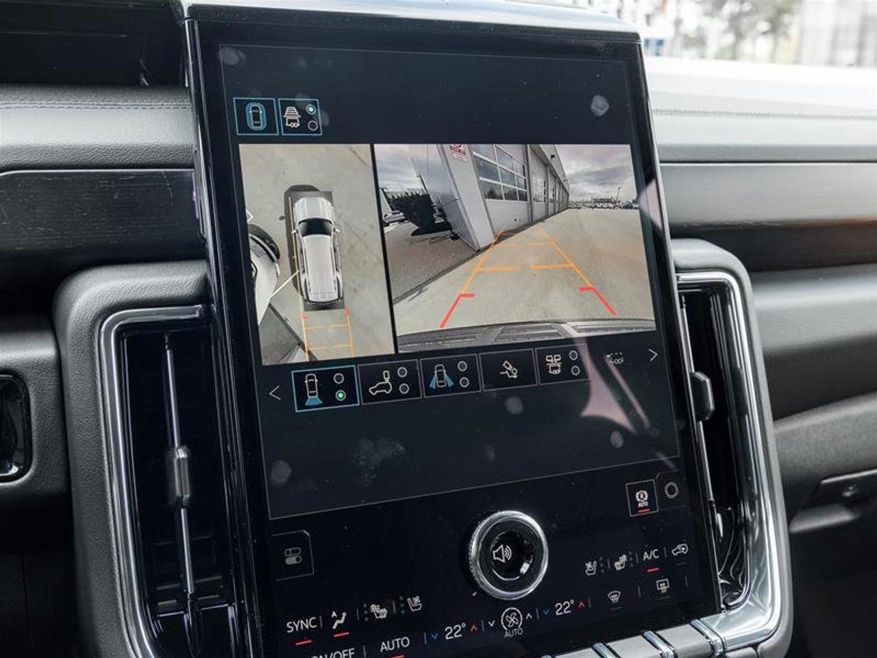 2026 GMC Yukon Denali Photo