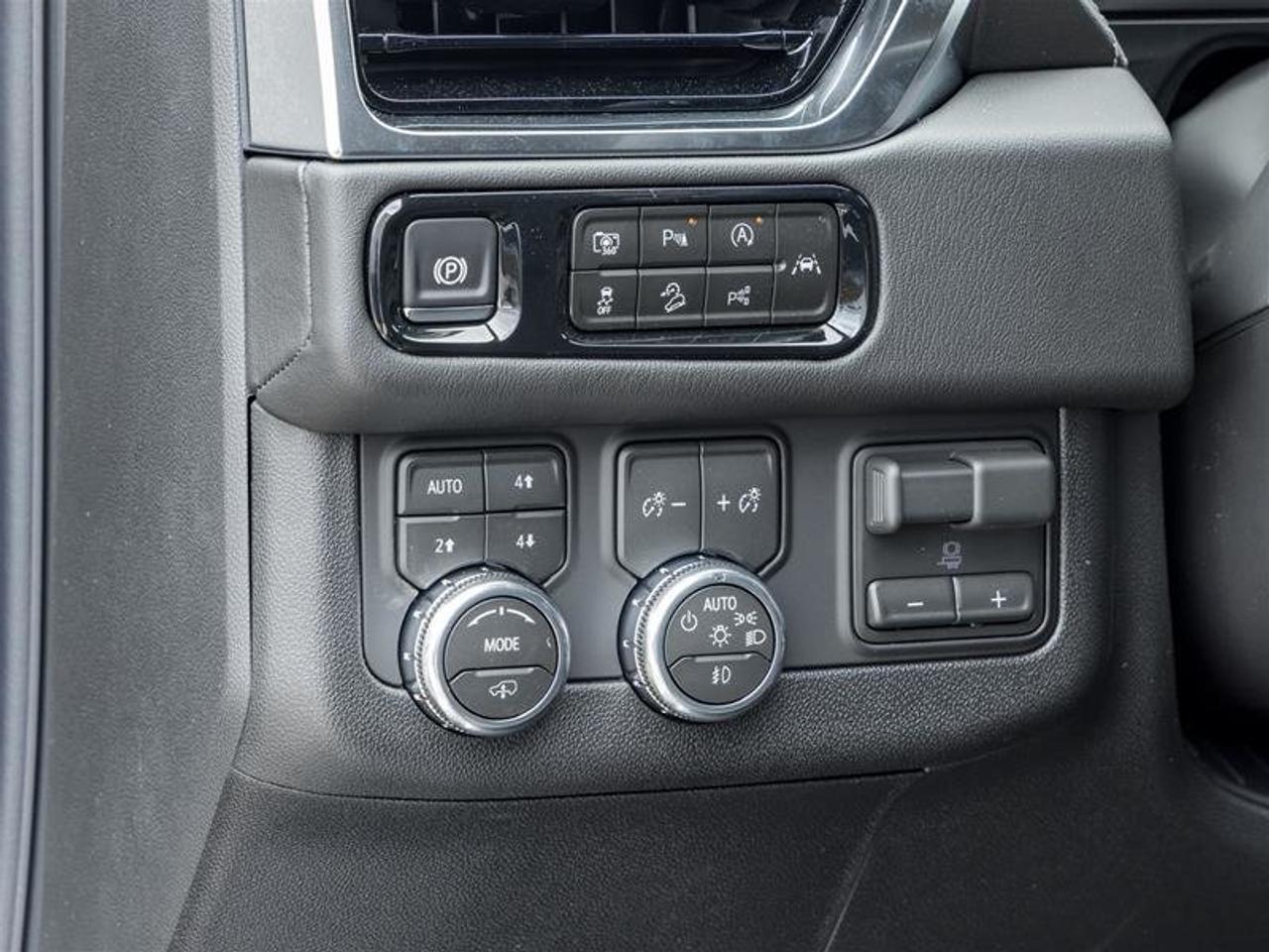 2026 GMC Yukon Denali Photo