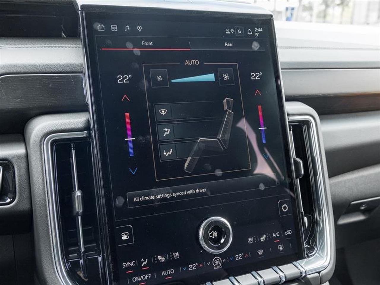 2026 GMC Yukon Denali Photo