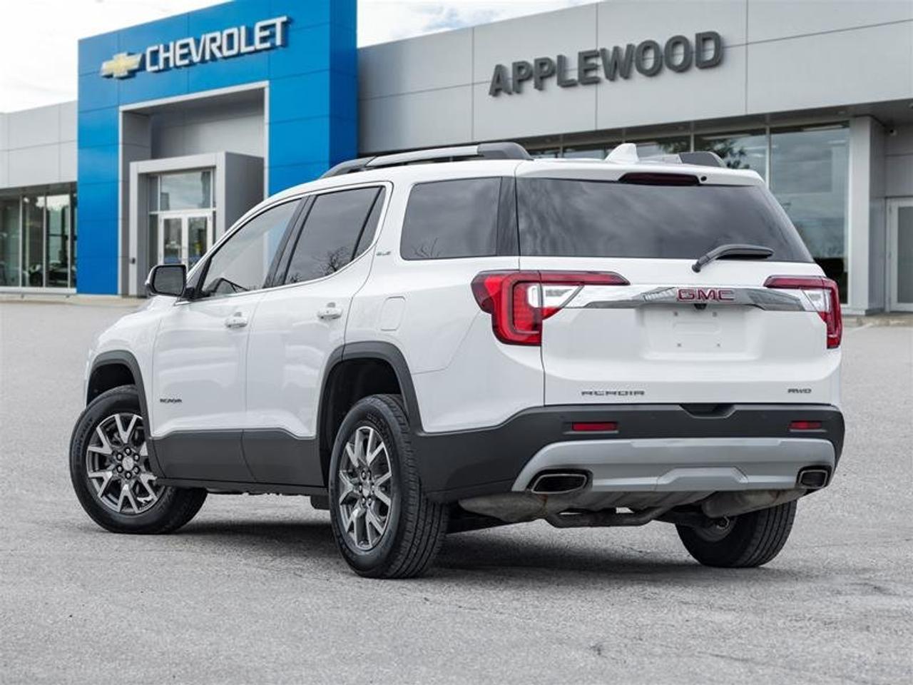 2022 GMC Acadia AWD SLE Photo