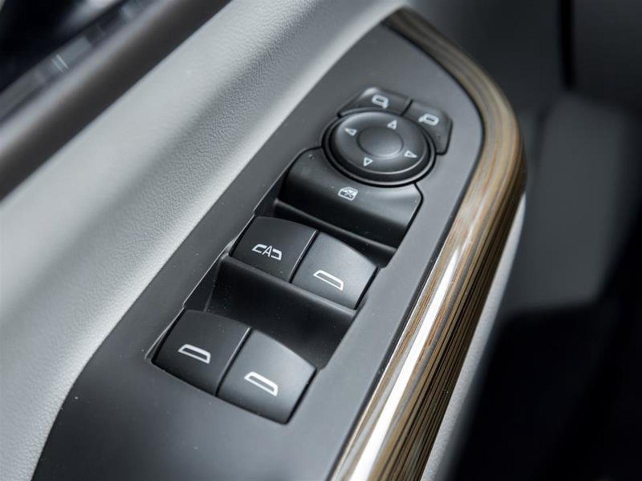 2022 GMC Acadia AWD SLE Photo