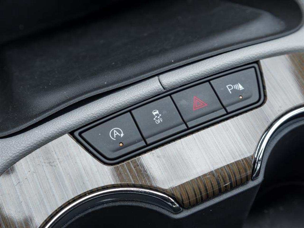 2022 GMC Acadia AWD SLE Photo