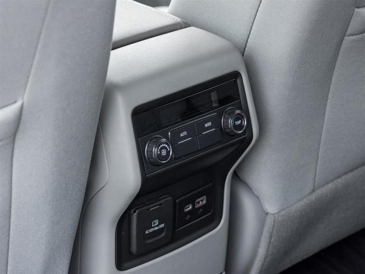 2022 GMC Acadia AWD SLE Photo