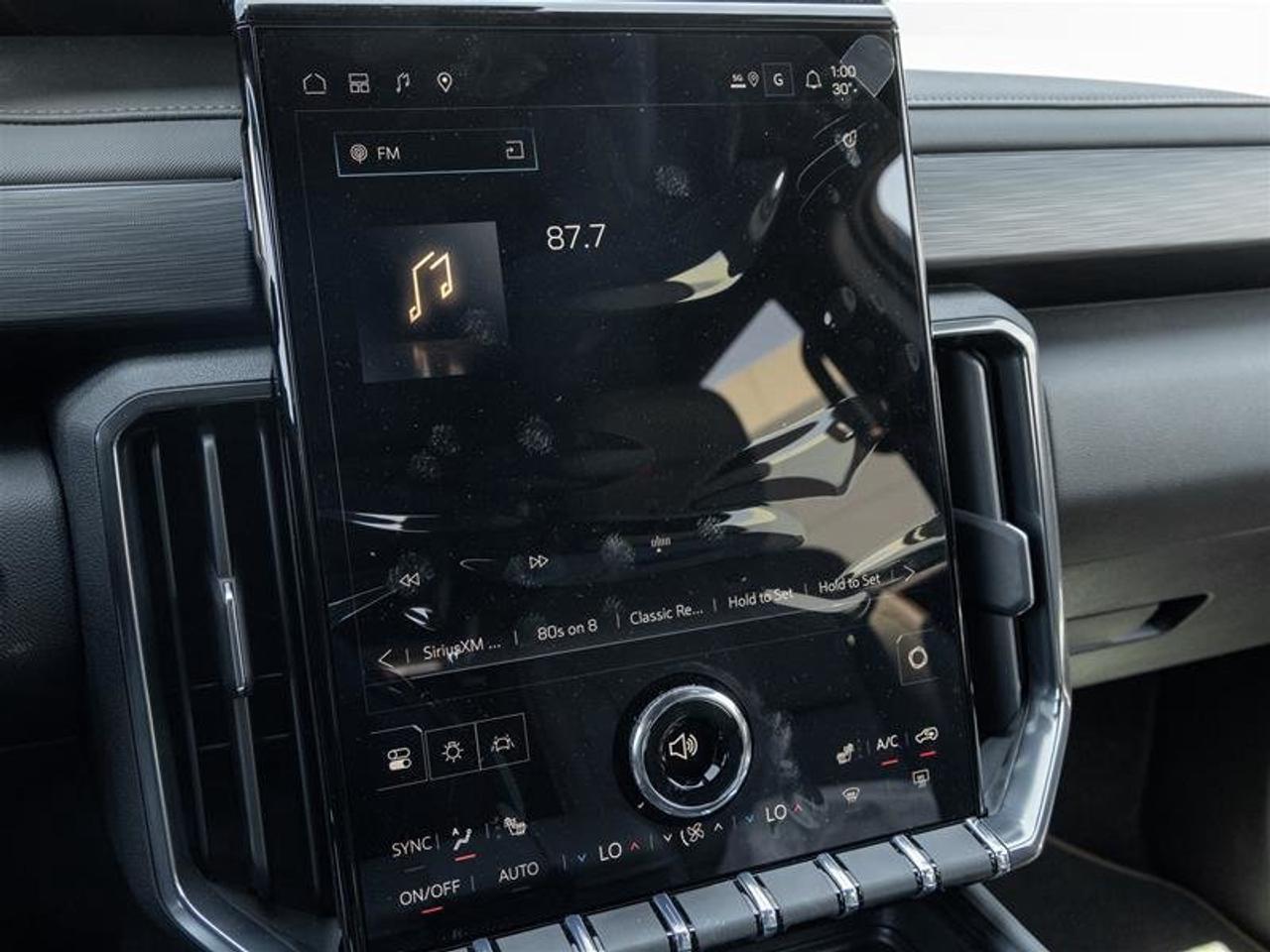 2026 GMC Acadia AT4 Photo