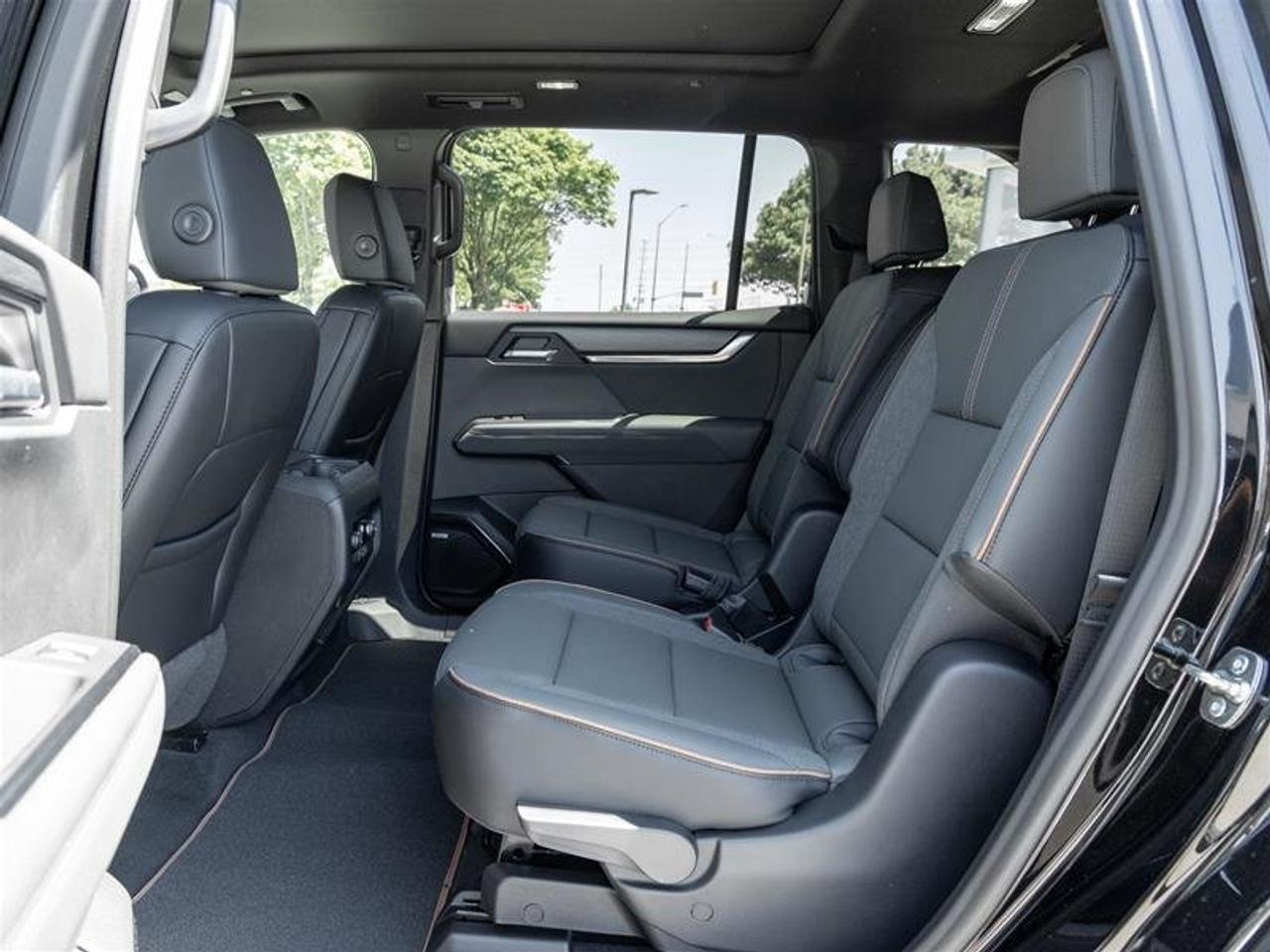 2026 GMC Acadia AT4 Photo