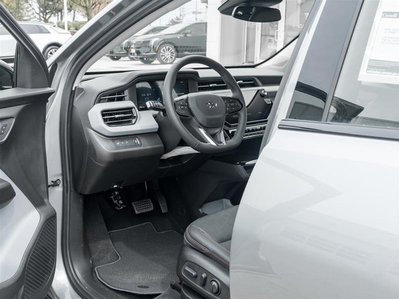 2027 Chevrolet Bolt RS Photo