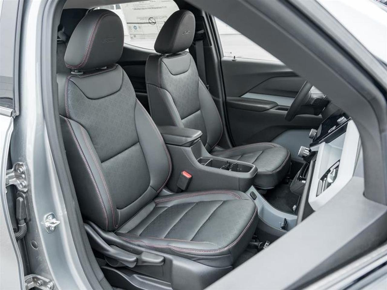 2027 Chevrolet Bolt RS Photo