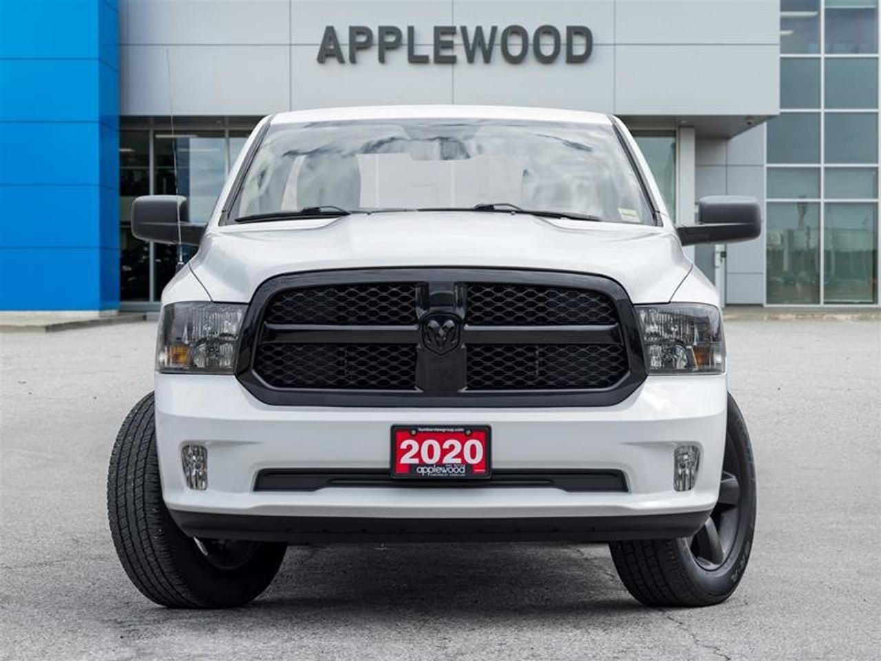 2020 RAM RAM 1500 Classic Crew Cab 4x4 (DS) SLT (140.5 WB 5'7 Box) SWB Photo