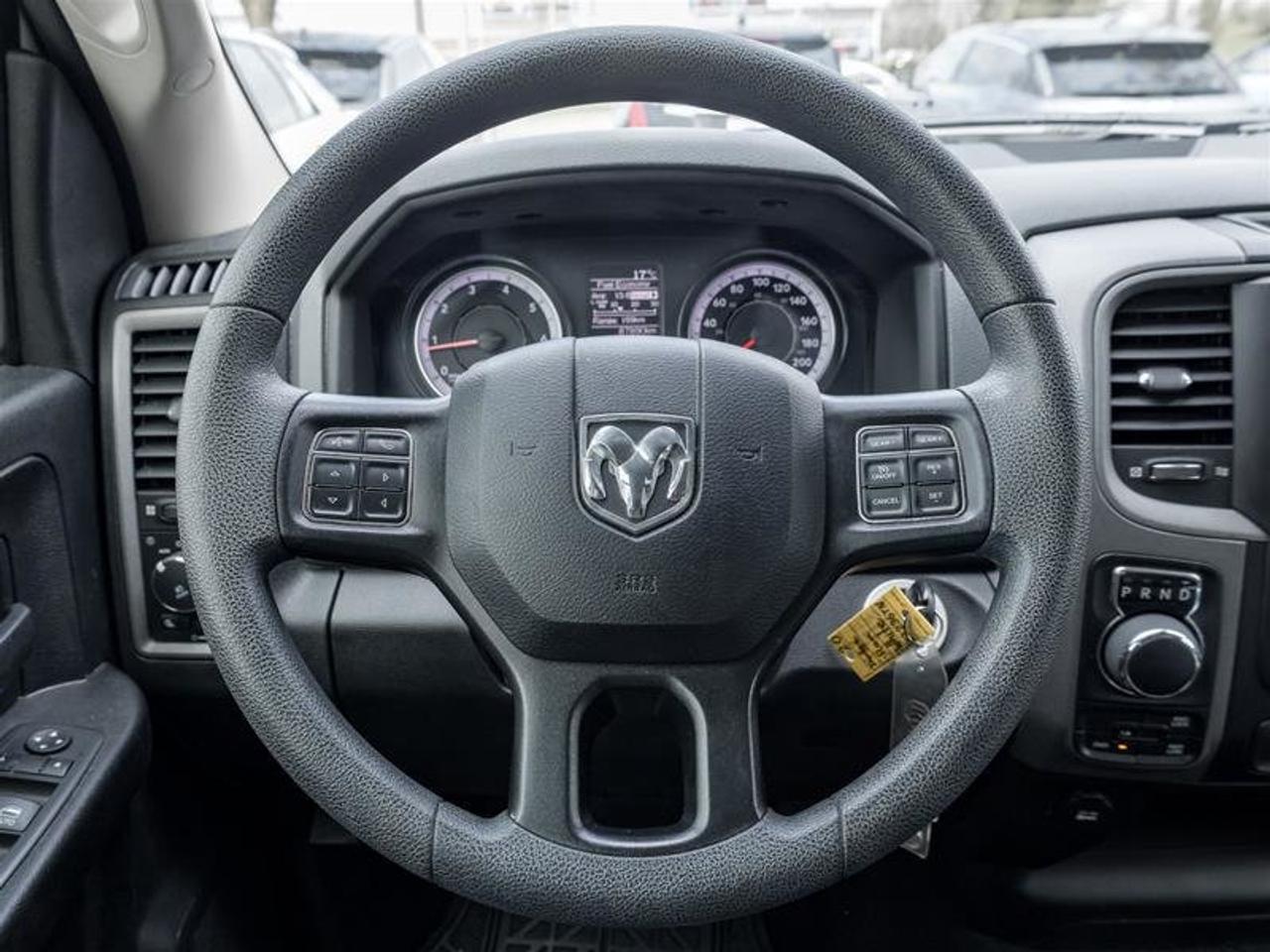 2020 RAM RAM 1500 Classic Crew Cab 4x4 (DS) SLT (140.5 WB 5'7 Box) SWB Photo