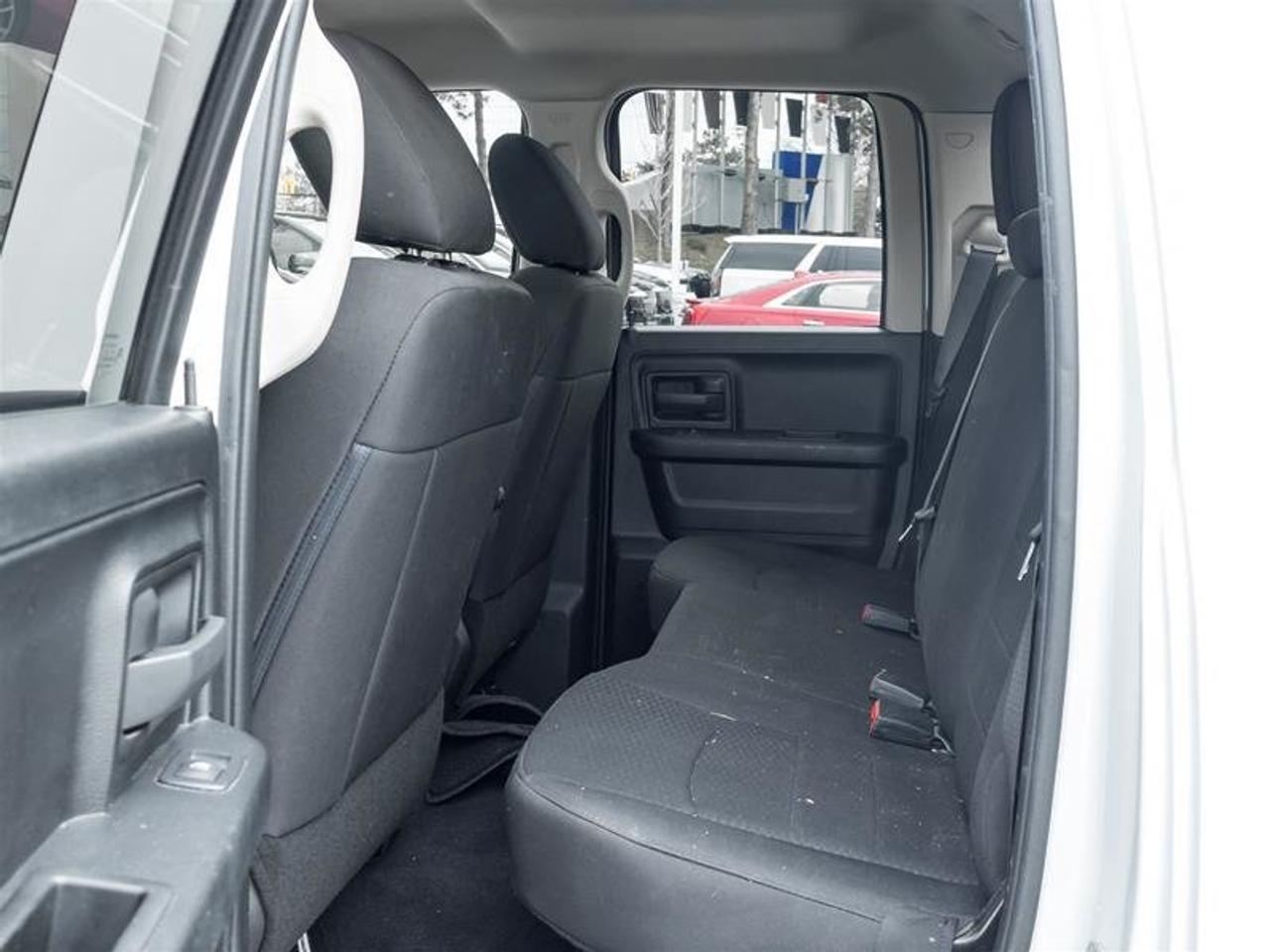 2020 RAM RAM 1500 Classic Crew Cab 4x4 (DS) SLT (140.5 WB 5'7 Box) SWB Photo