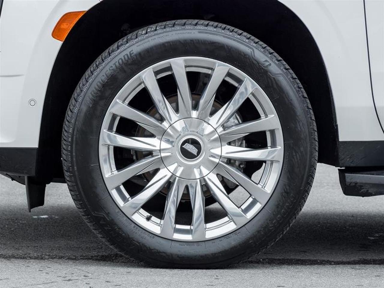 2022 Cadillac Escalade ESV Premium Luxury Photo