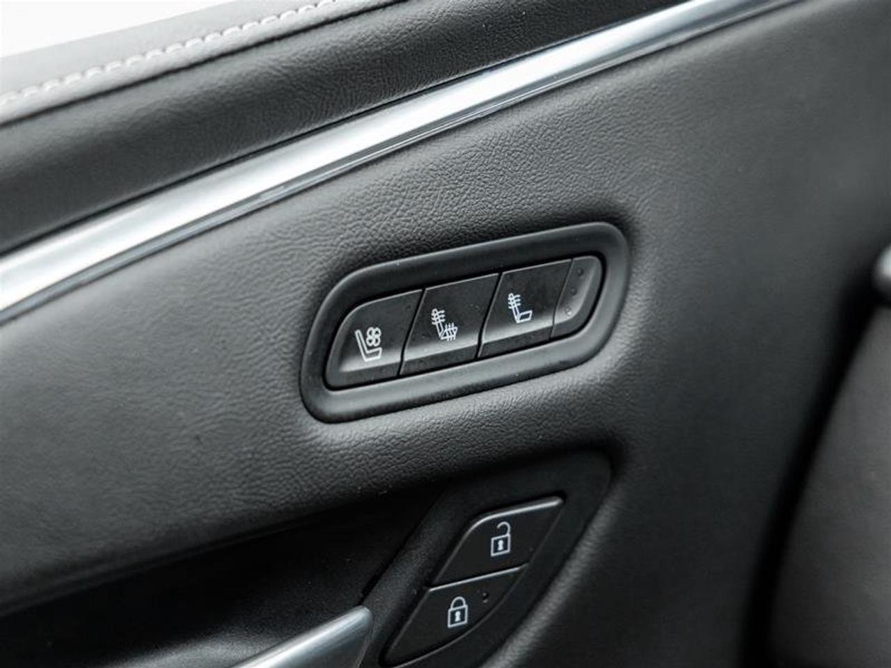 2022 Cadillac Escalade ESV Premium Luxury Photo