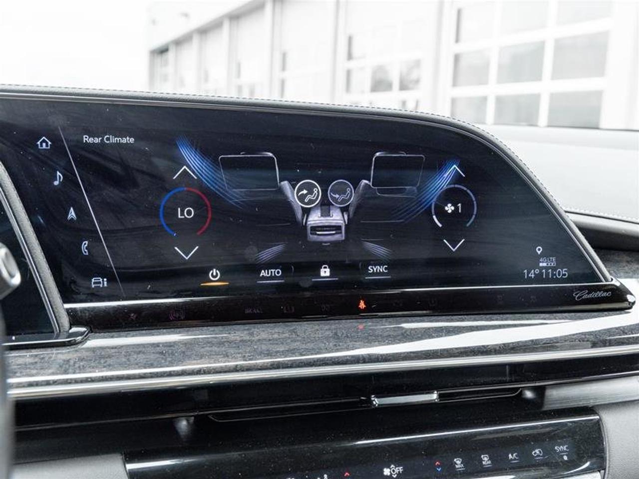2022 Cadillac Escalade ESV Premium Luxury Photo
