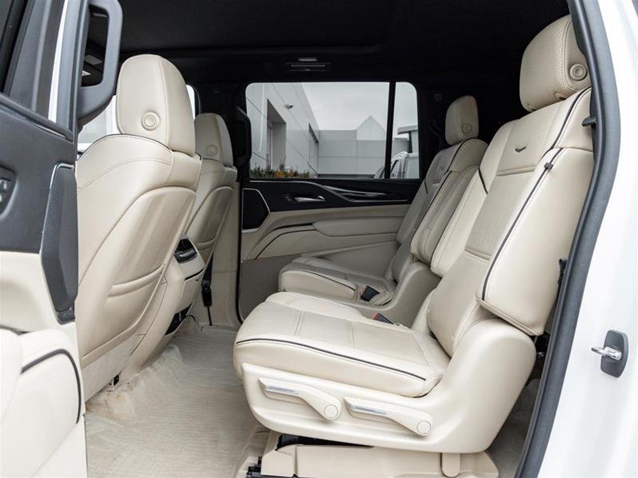 2022 Cadillac Escalade ESV Premium Luxury Photo