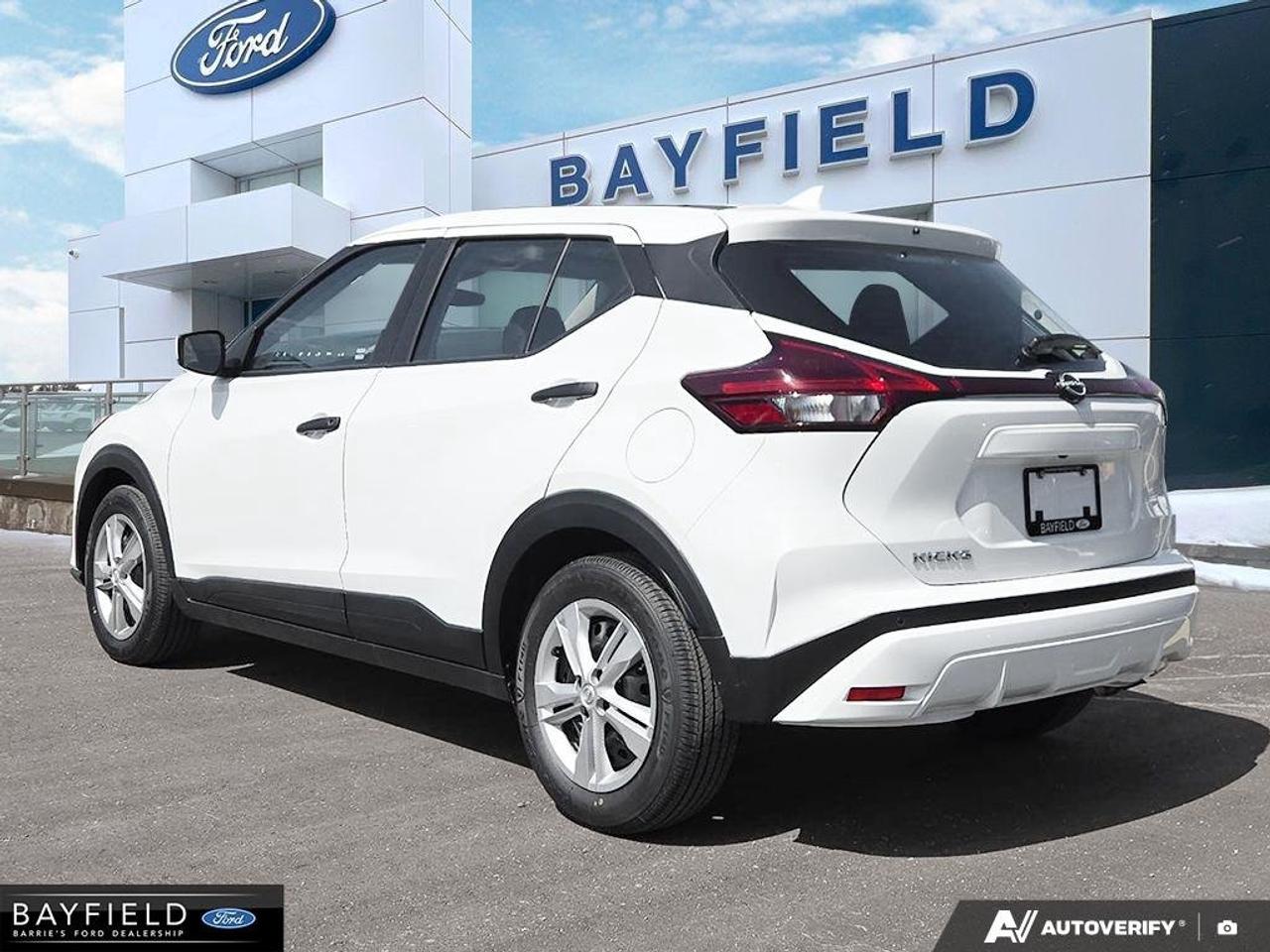 2025 Nissan Kicks Play S Photo