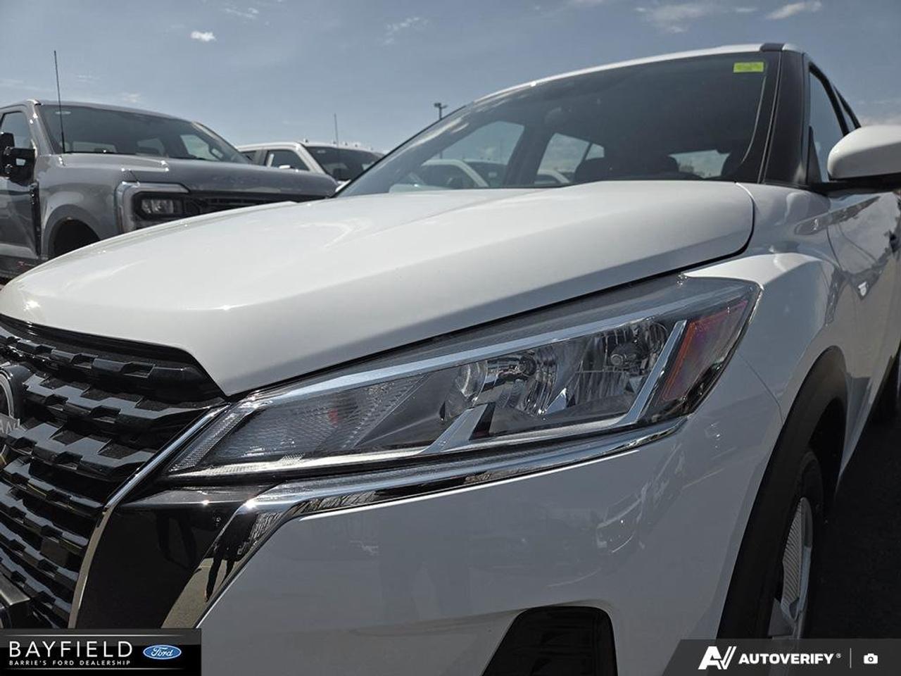 2025 Nissan Kicks Play S Photo