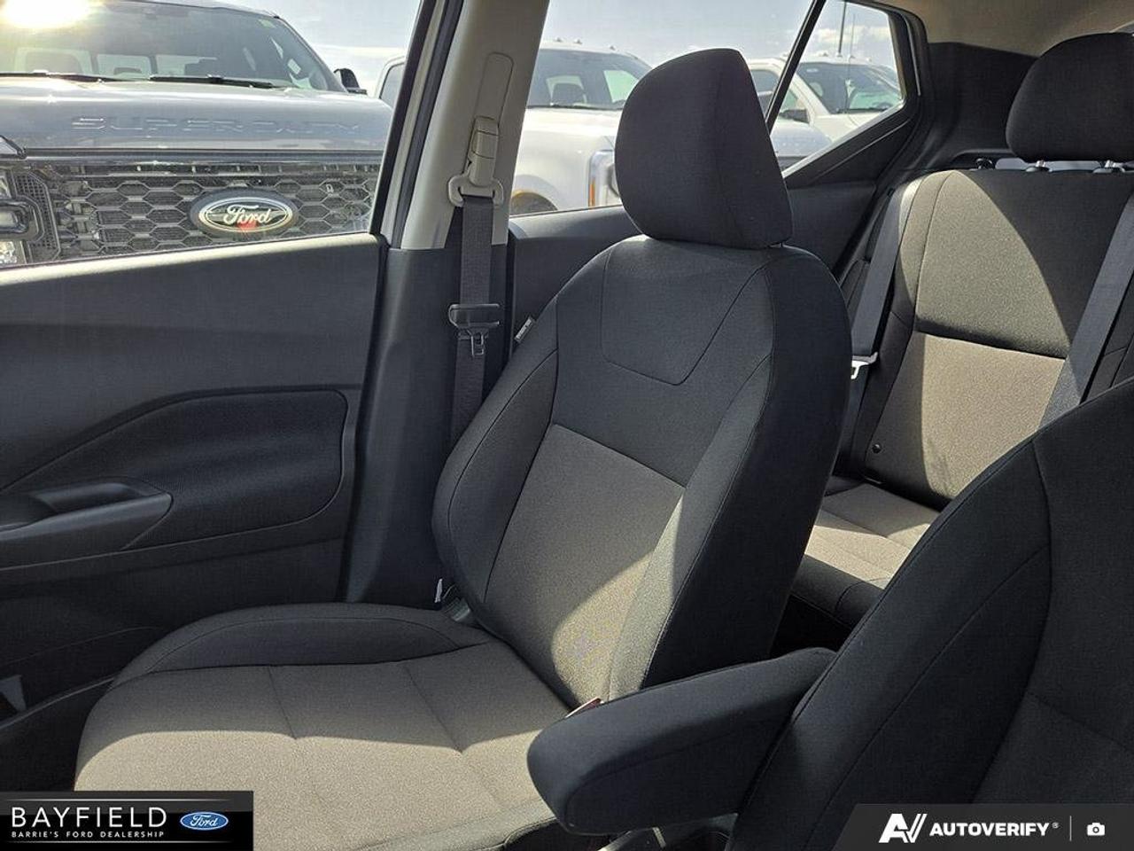 2025 Nissan Kicks Play S Photo