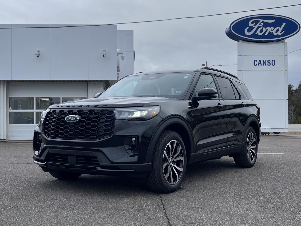 2026 Ford Explorer ST-Line 4WD Photo2