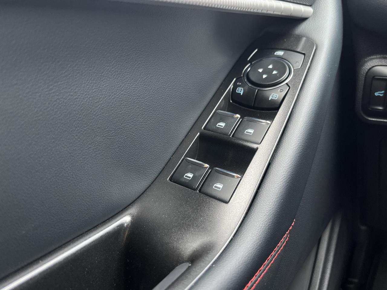 2026 Ford Explorer ST-Line 4WD Photo3