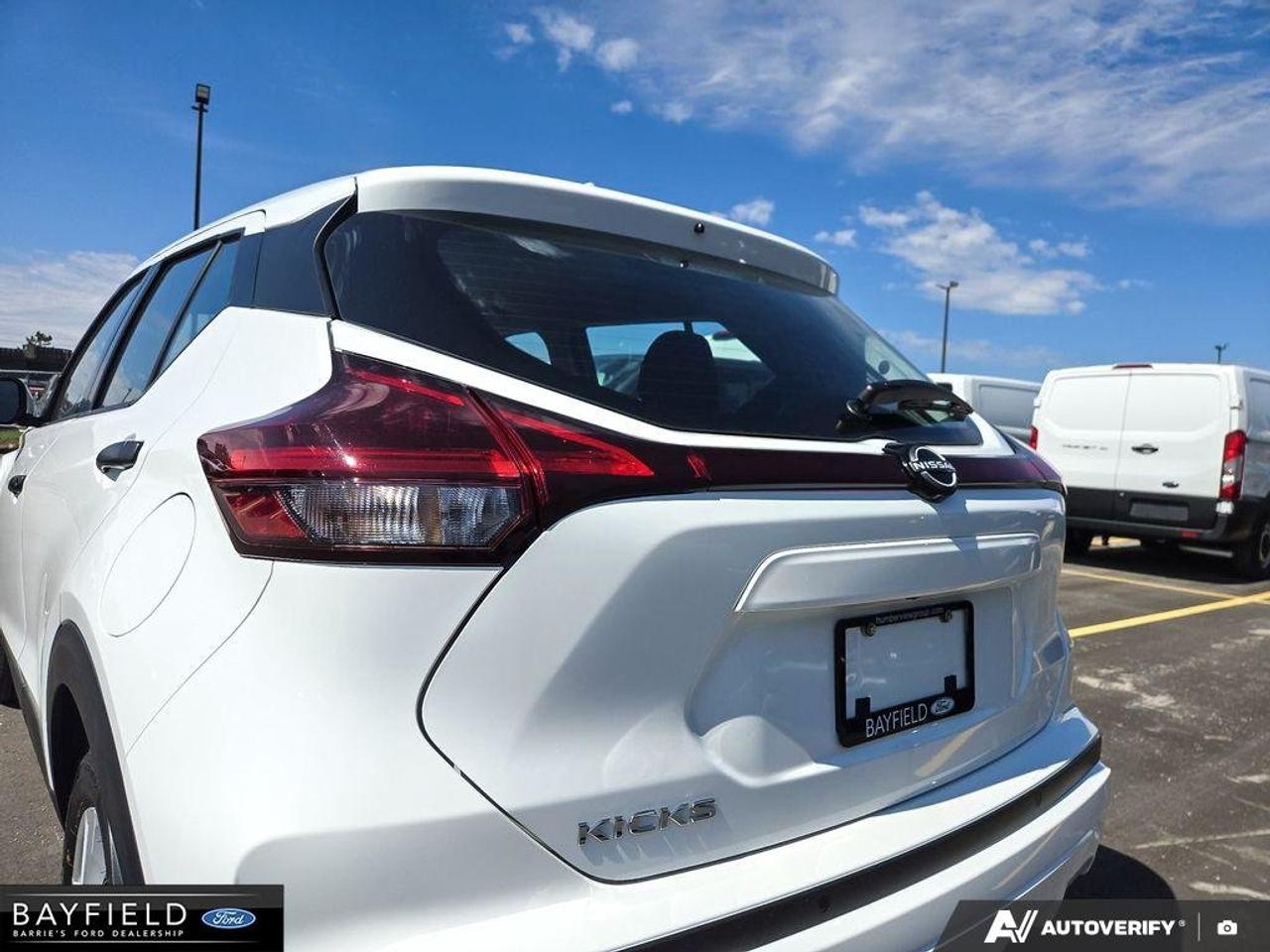 2025 Nissan Kicks Play S Photo