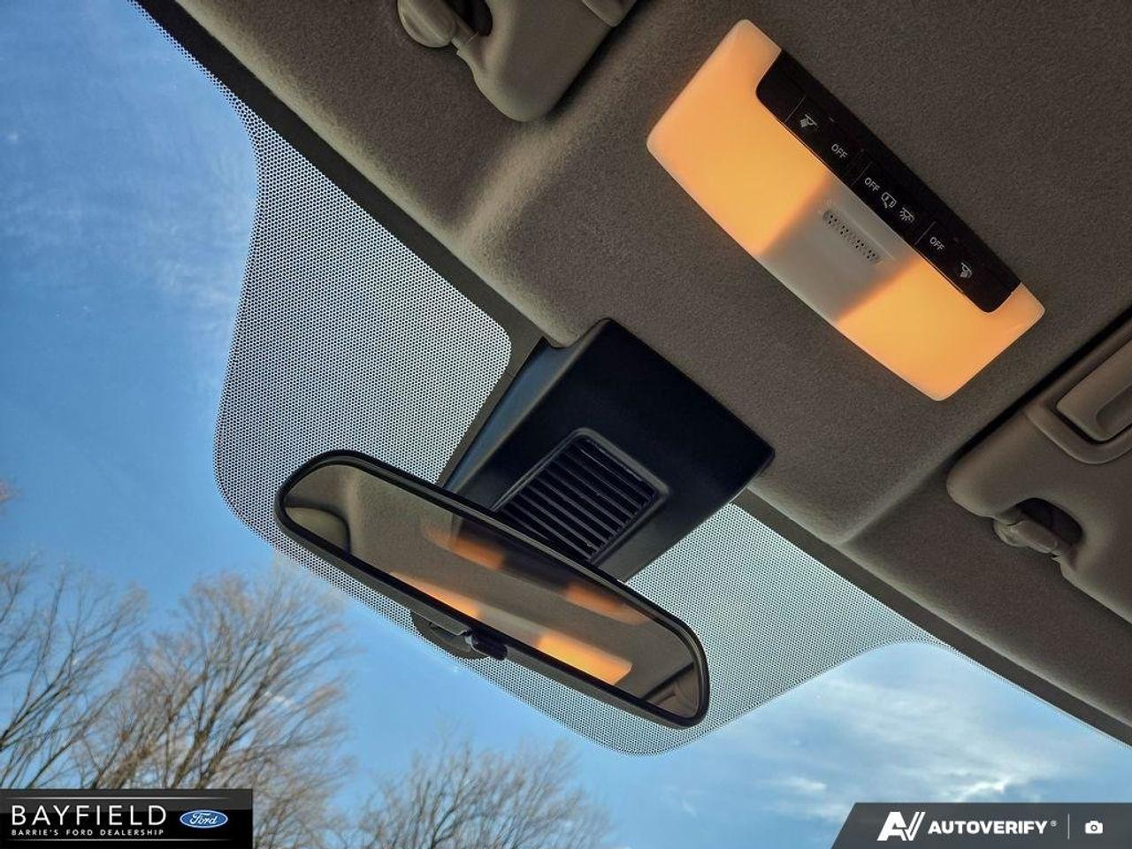 2025 Nissan Kicks Play S Photo