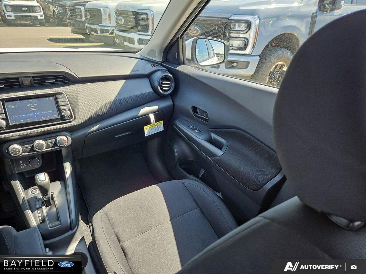 2025 Nissan Kicks Play S Photo