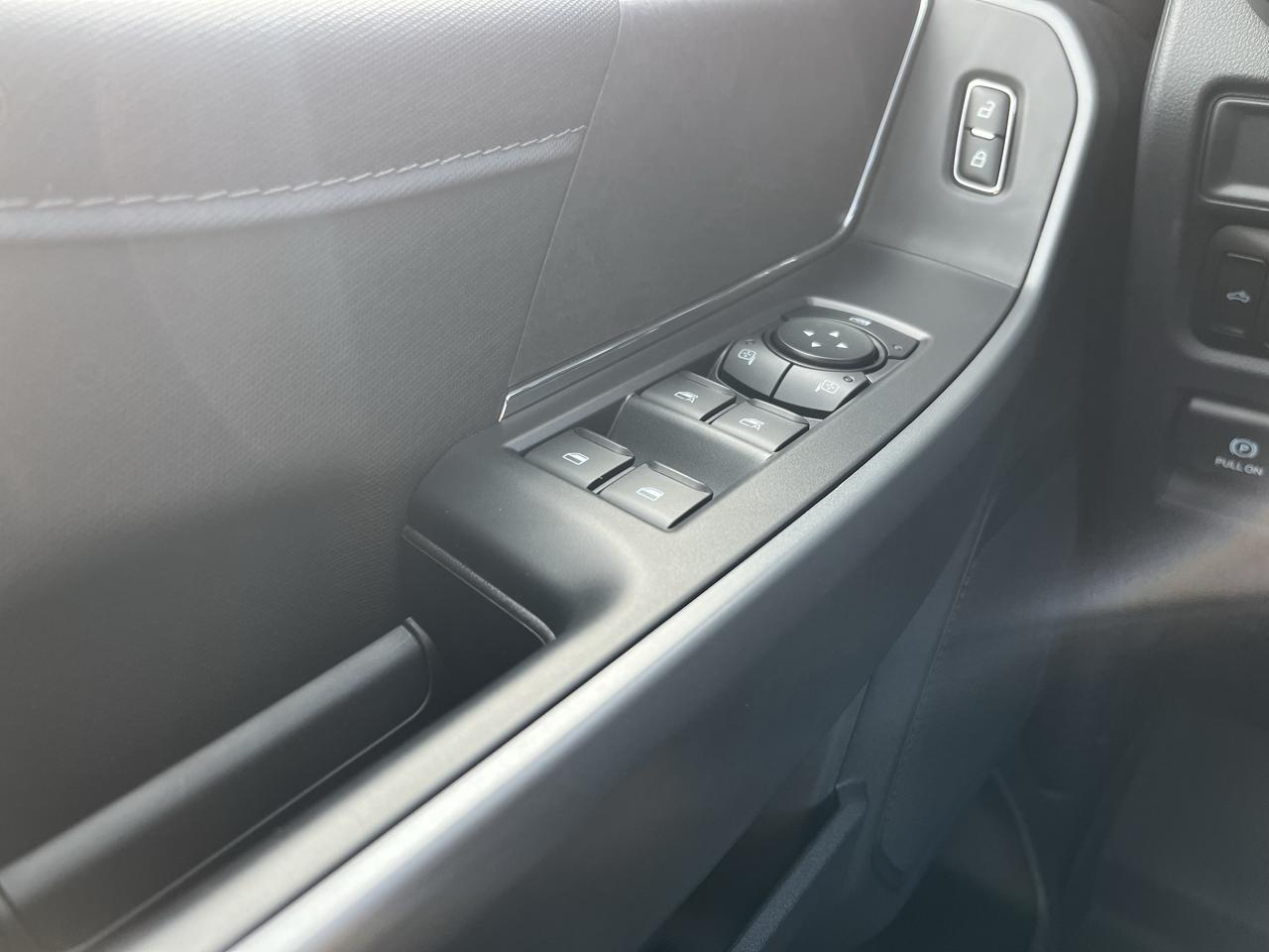 2026 Ford F-150 XLT 4WD SuperCrew 6.5' Box Photo2