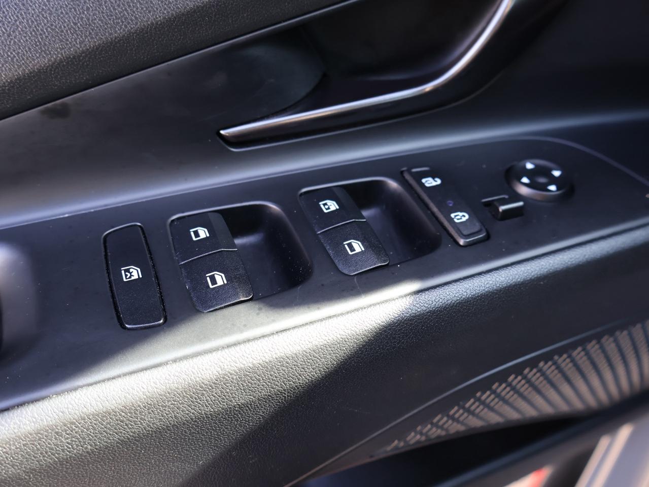 2022 Hyundai Elantra N CERTIFIED *SERVICE RECORDS* CAMERA NAV BLUETOOTH LEATHER HEATED SEATS SUNROOF CRUISE ALLOYS Photo