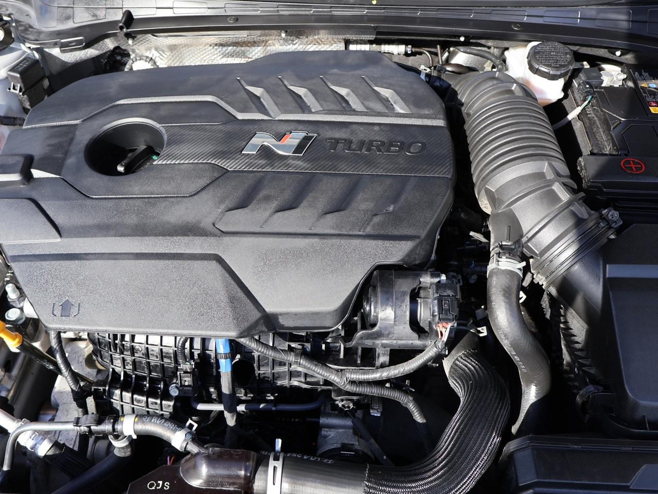 2022 Hyundai Elantra N CERTIFIED *SERVICE RECORDS* CAMERA NAV BLUETOOTH LEATHER HEATED SEATS SUNROOF CRUISE ALLOYS Photo