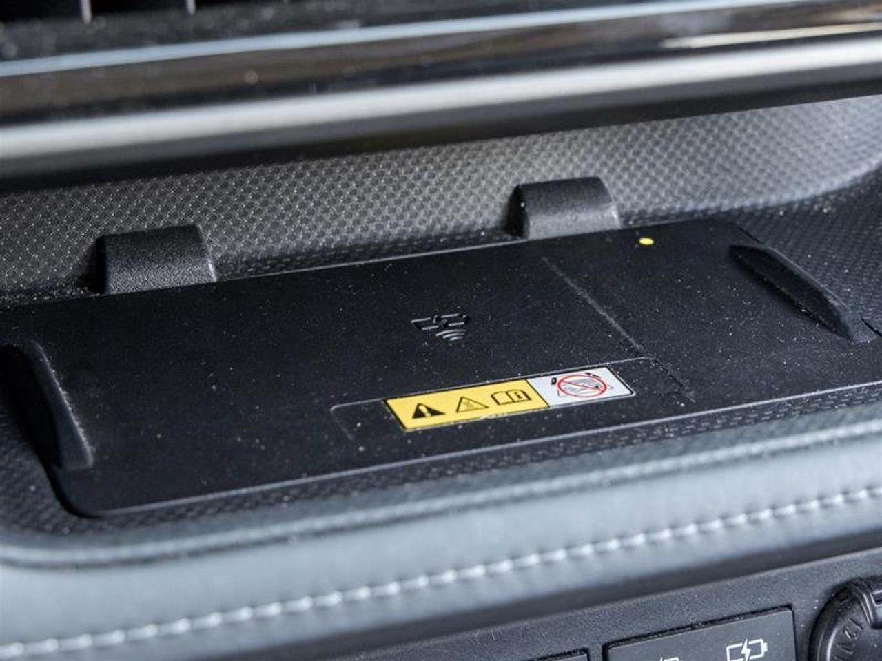 2023 Toyota Highlander XLE AWD Moonroof| Backup Camera| Heated Seats| XLE| AWD Photo