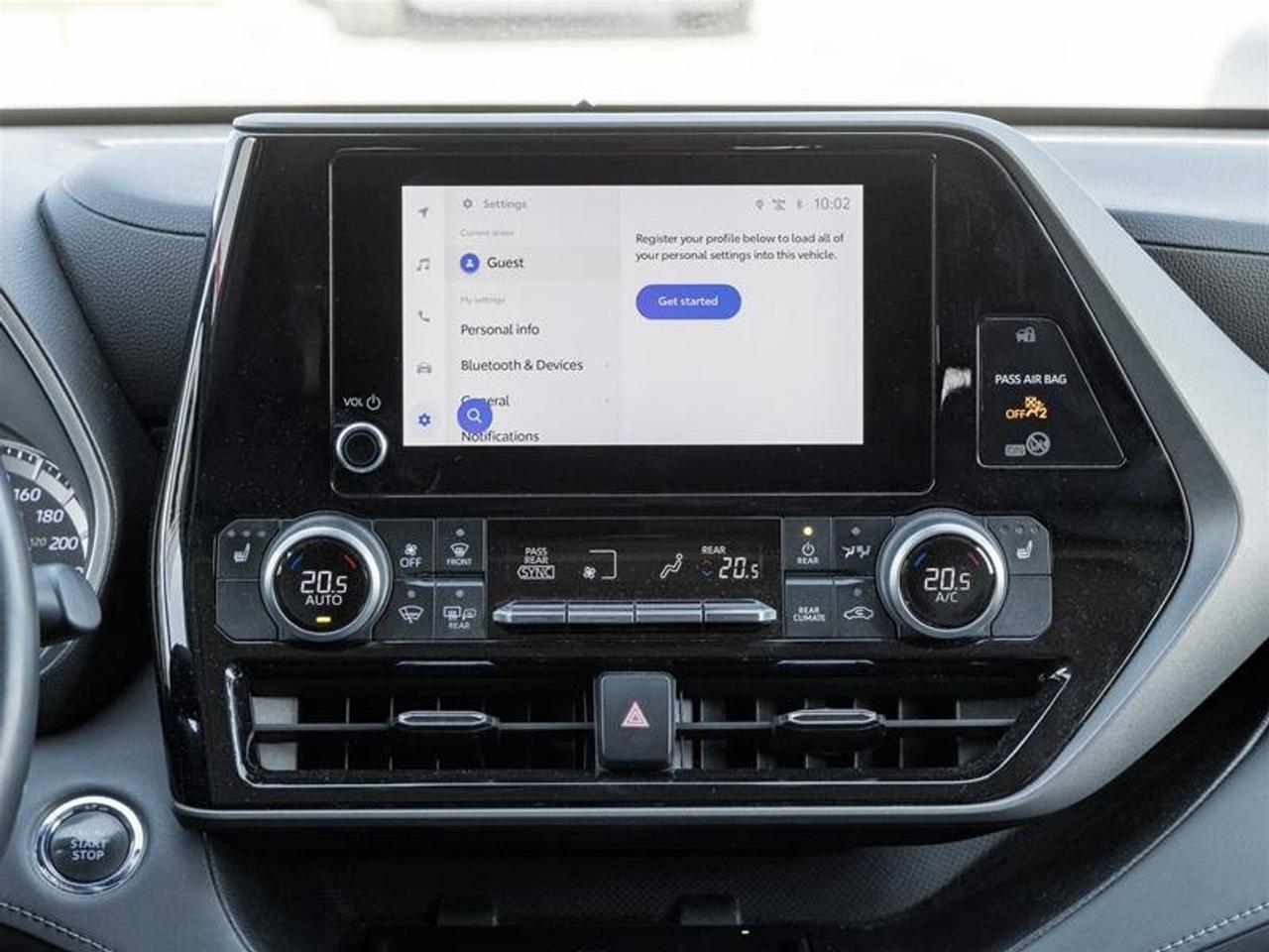 2023 Toyota Highlander XLE AWD Moonroof| Backup Camera| Heated Seats| XLE| AWD Photo