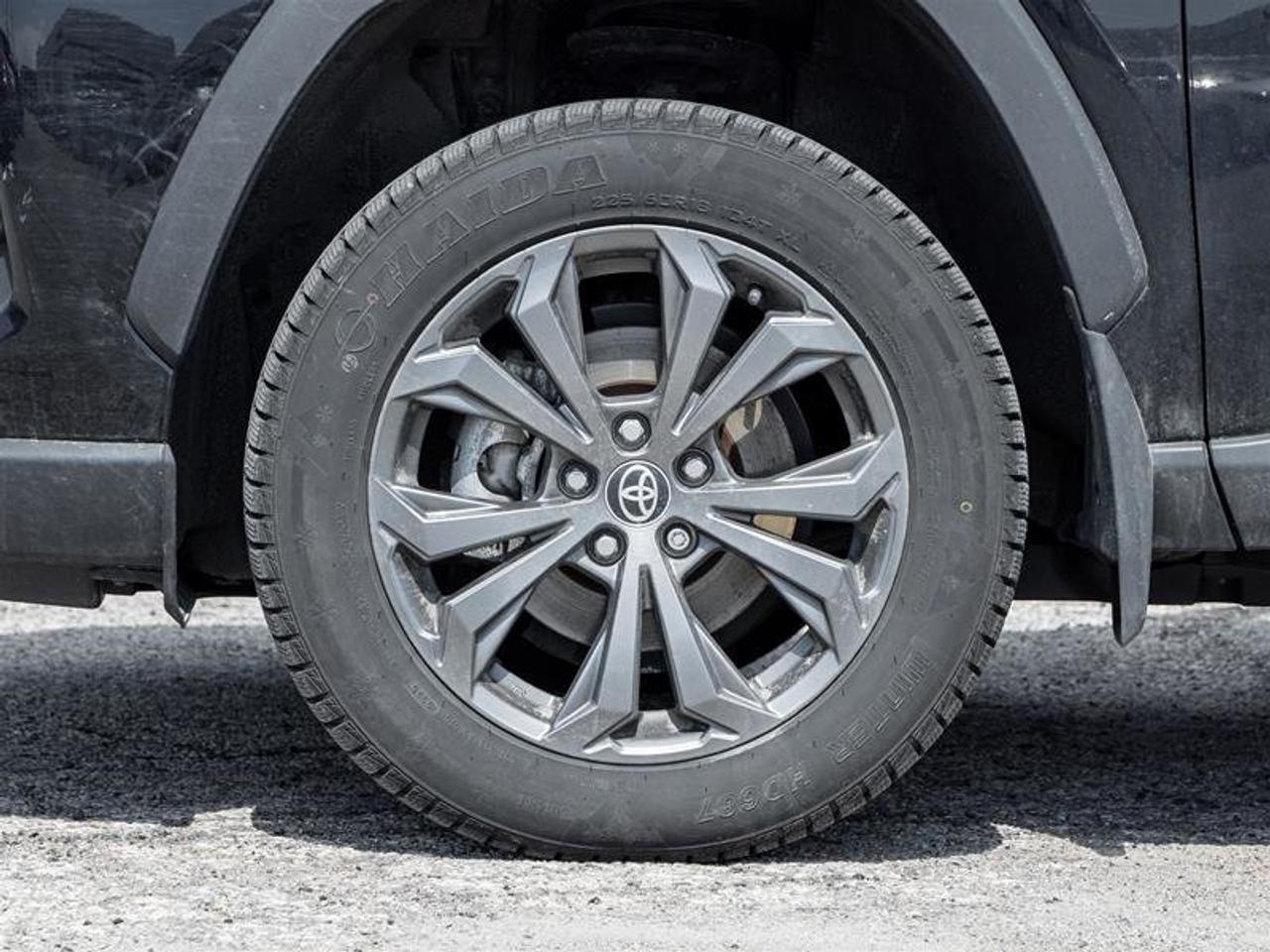 2025 Toyota RAV4 Hybrid XLE AWD Backup Cam | Heated Seats | Climate Control | Hybrid | XLE Photo3