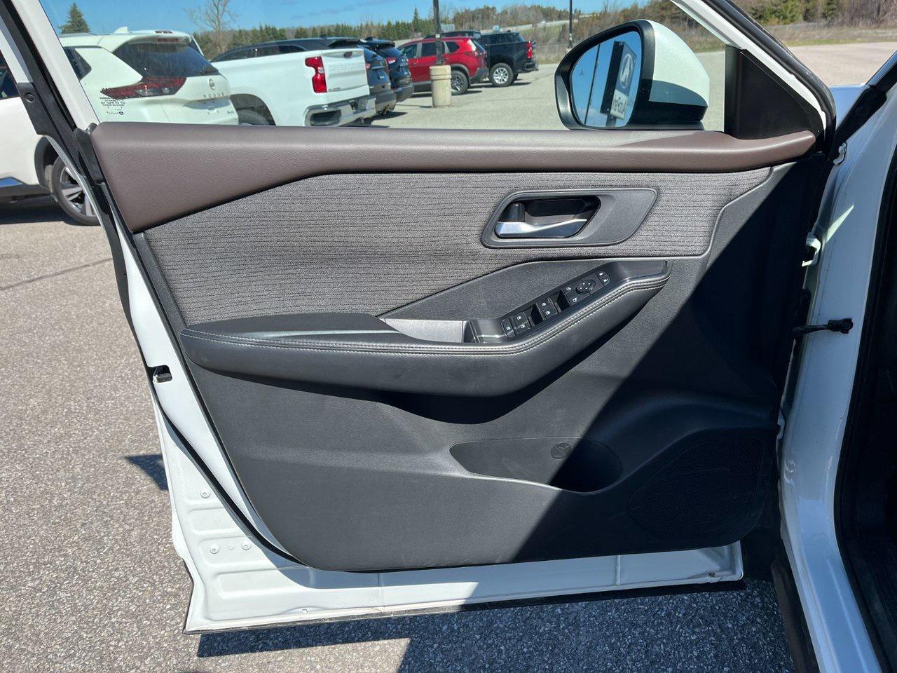 2021 Nissan Rogue SV AWD Photo