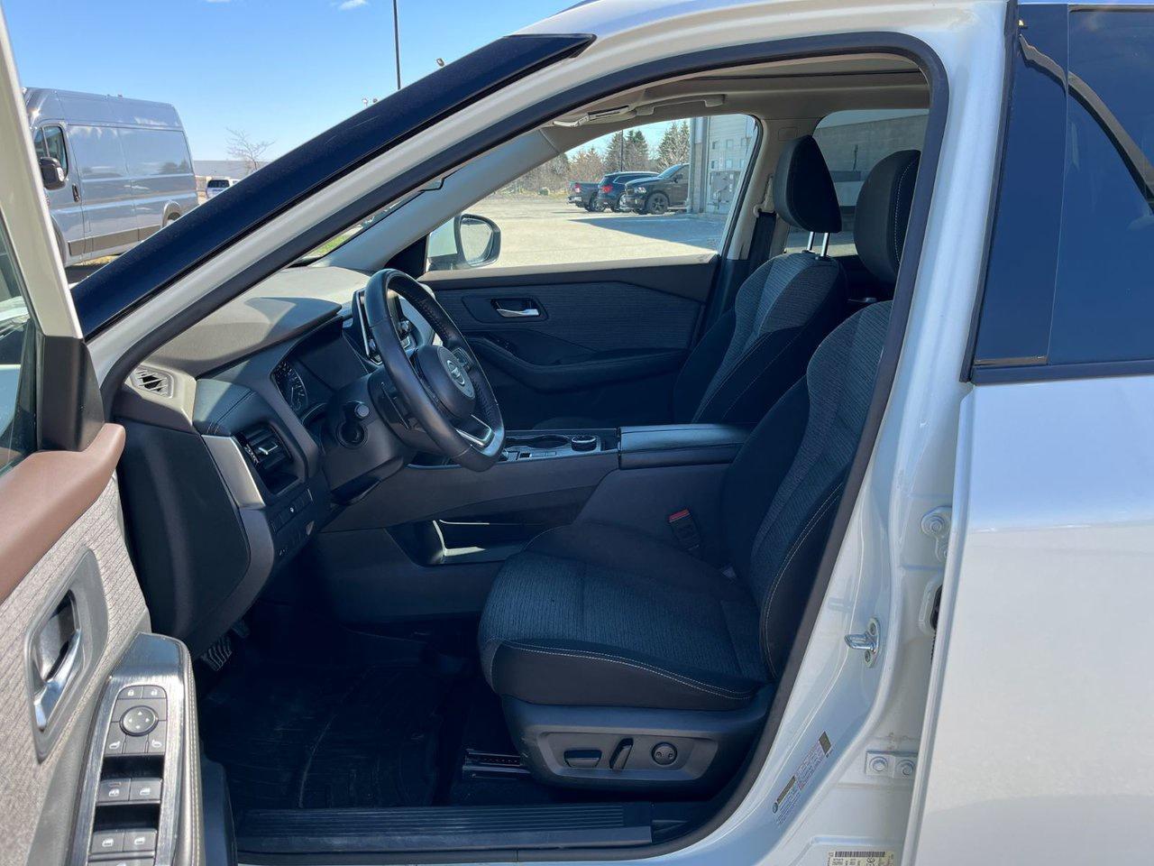 2021 Nissan Rogue SV AWD Photo